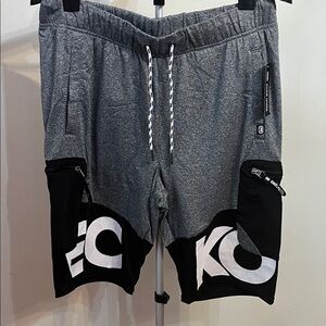 NWT Ecko Unltd Men's Colorblock Activewear Shorts With Side Zip Cargo Pockets